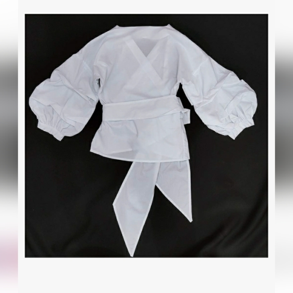 Women's Casual Puff sleeve/sash top, white, size Large - Picture 2 of 6